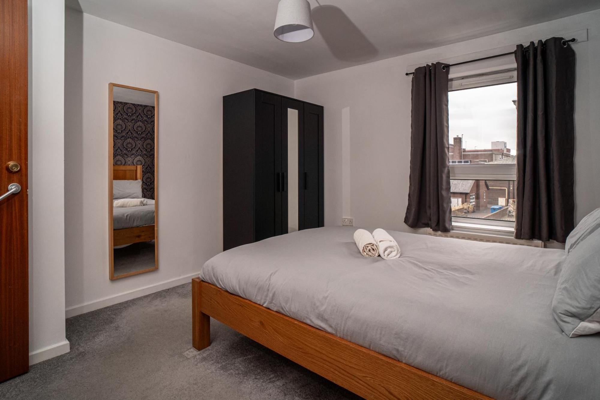 Central Apartment In Belfast City Centre - Sleeps 5 People Εξωτερικό φωτογραφία